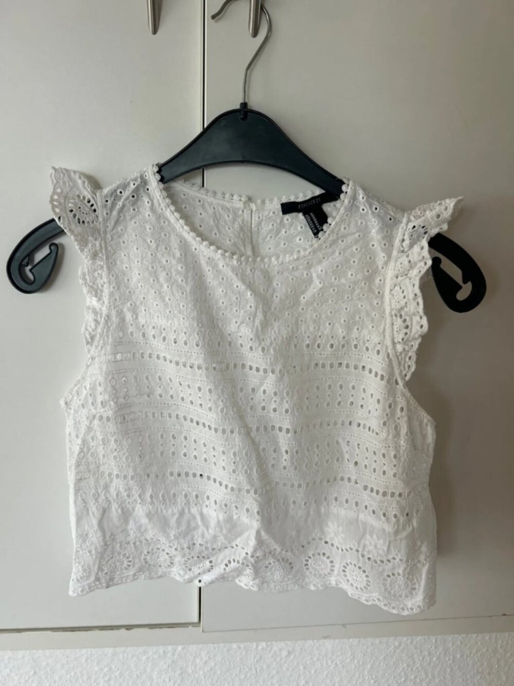 Women's White Broderie Anglaise Flutter Sleeve Blouse Size M